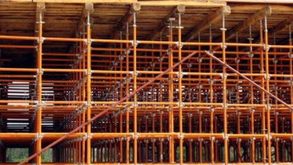 什么是滿堂腳手架？建筑施工中的關(guān)鍵支撐系統(tǒng)